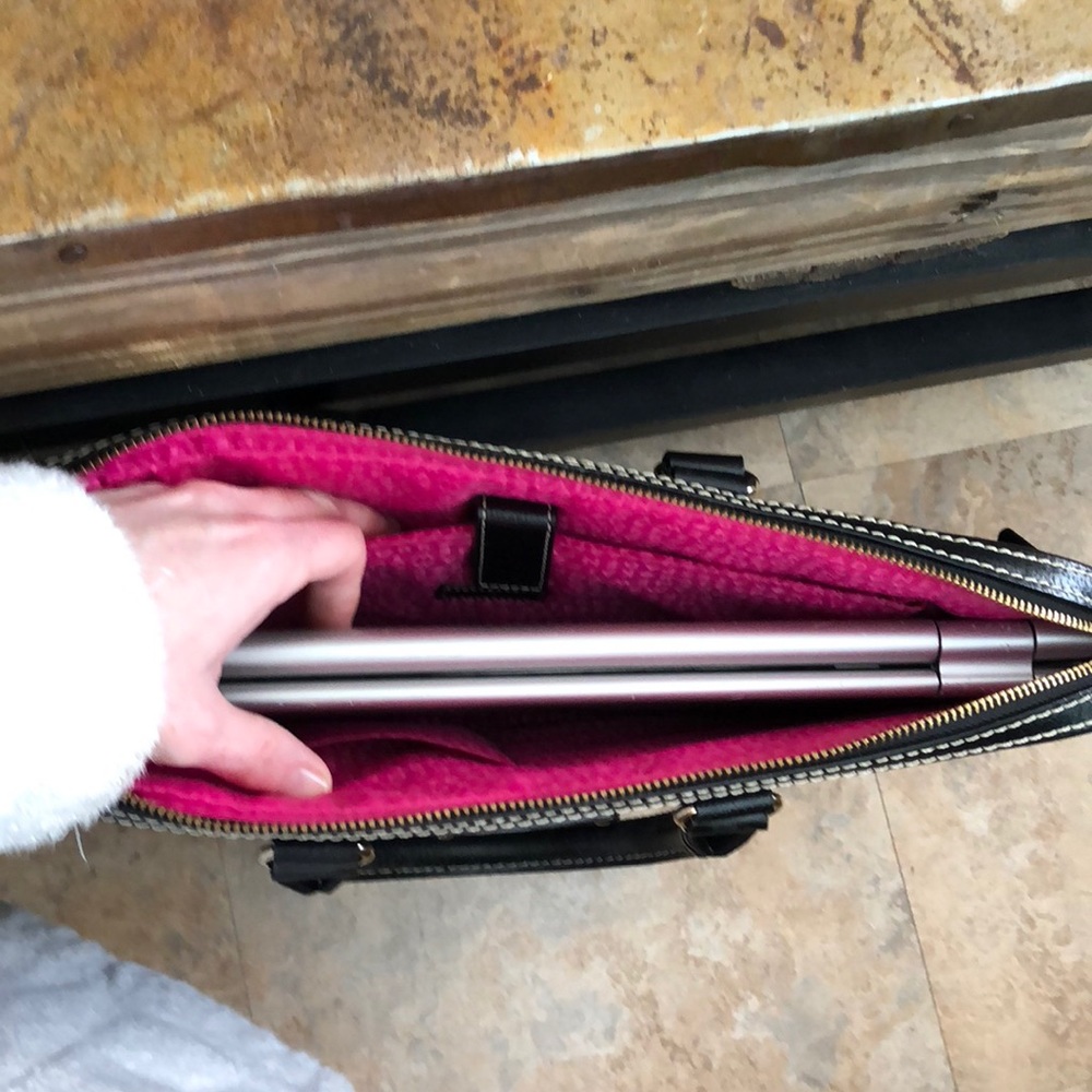 SOLD SOLD SOLD KATE SPADE LEATHER LAPTOP CASE - Picture 8 of 8